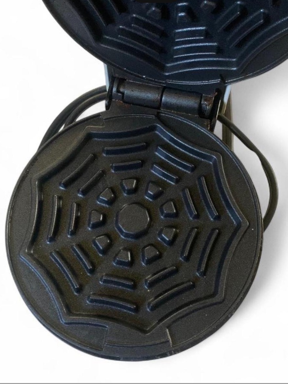 Dash Spiderweb Mini Waffle Maker - Picture 7 of 10